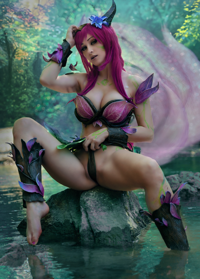 League of Legends: Elderwood Ahri (Signed A4 Print)