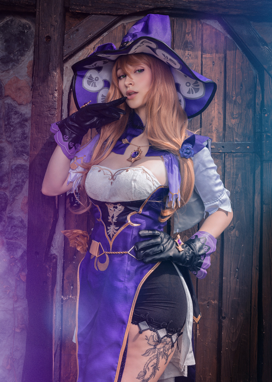 Cosplay Clearance: Lisa Cosplay